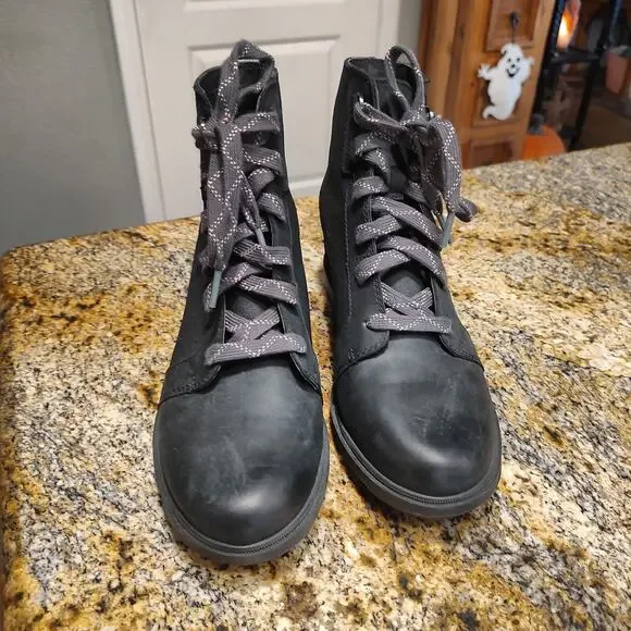 SOREL Women's Black Boots Size 10 ID NL5024-010 - Picture 8 of 12